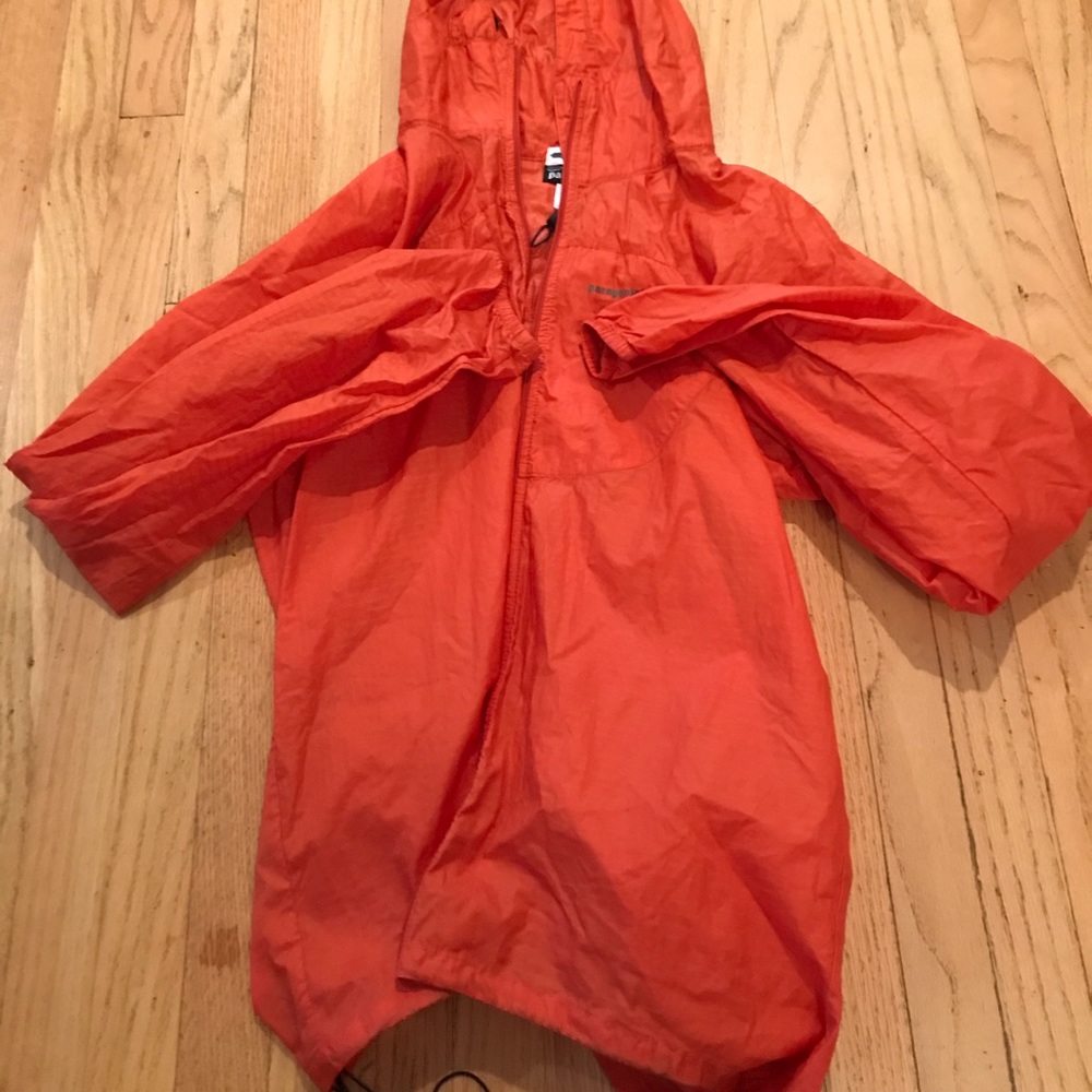Patagonia wind breaker